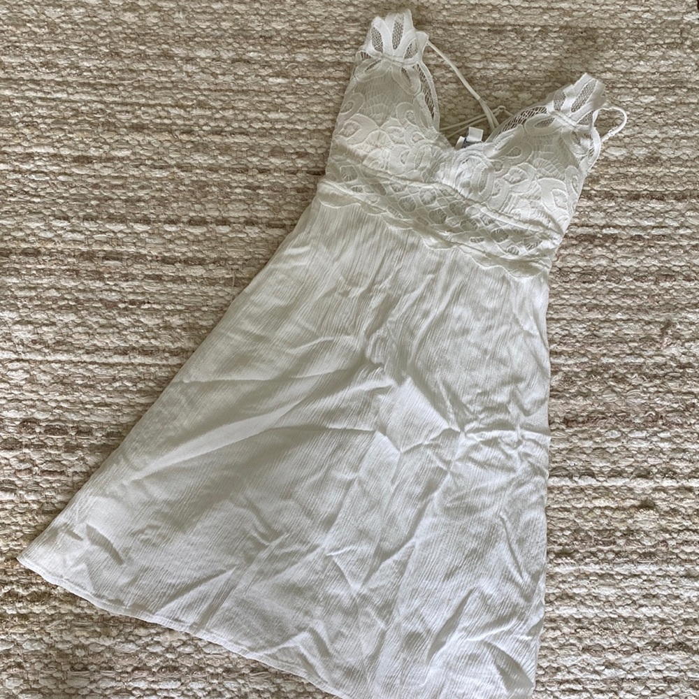 Boho white flowy dress